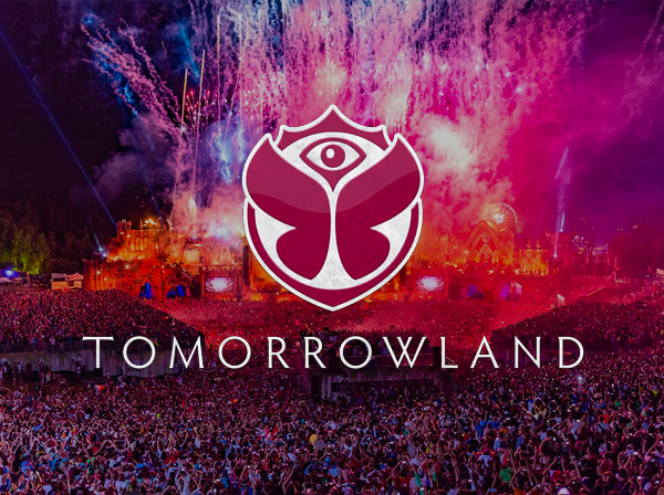 Tomorrowland LIVE Social Media
